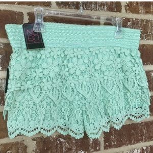 NWT Crochet Dress Casual Shorts Juniors Small 3-5